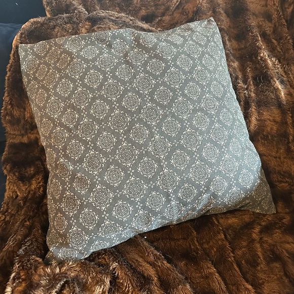 Boho Navy & White Throw Pillow Cover 20" X 20" Zip Closure. Gently Used & Washed - Picture 2 of 4